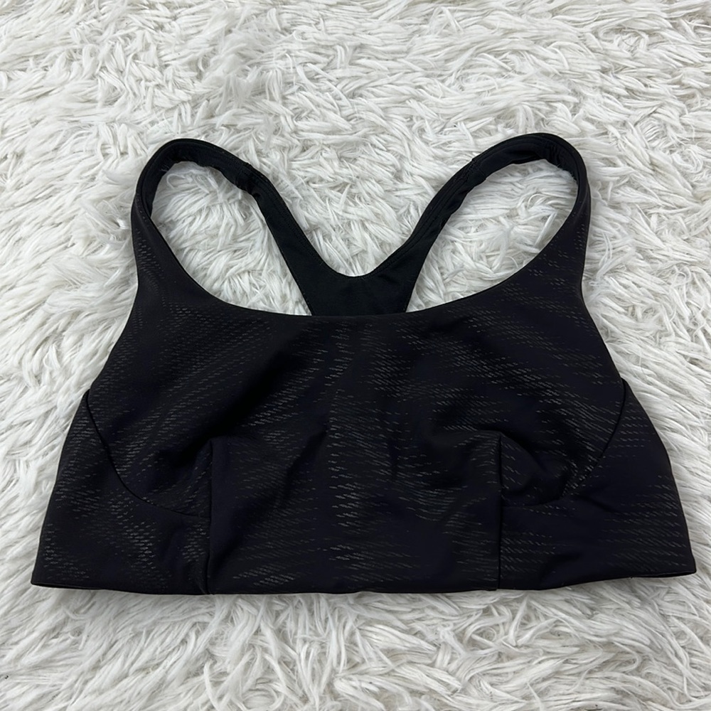 Lululemon Wunder Train Bra Foil *Medium Support, C/D Cup Shapeshifter Foil Black